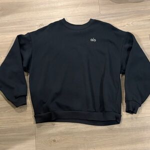 ALO yoga women’s sweatshirt